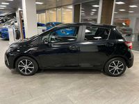 Usata Toyota Yaris Hybrid Active 73 CV (53 kW) 2019 Nero Berlina