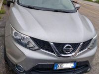 Usata Nissan Qashqai N-Connecta 110 CV (80 kW) 2016 Grigio SUV
