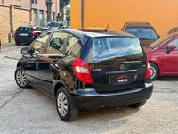 Usata Mercedes A180 109 CV (80 kW) 2010 Nero Berlina