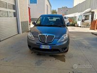 Usata Lancia Ypsilon 75 CV (55 kW) 2011 Grigio Utilitaria