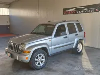 Second-hand Jeep Cherokee Limited 163 CP (119 kW) 2006 Gri SUV