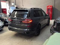 Usata BMW X7 340 CV (250 kW) 2022 Grigio scuro metallizzato SUV