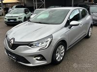 Usata Renault Clio V 85 CV (62 kW) 2020 Grigio Berlina