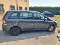 Usata Opel Zafira 150 CV (110 kW) 2010 Grigio Monovolume