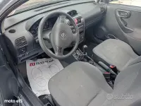 Usata Opel Corsa 45 CV (33 kW) 2001 Utilitaria