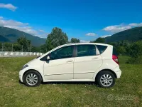 Usata Mercedes A180 Avantgarde 109 CV (80 kW) 2011 Bianco Berlina