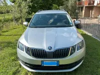 Usata Skoda Octavia 131 CV (96 kW) 2020 Grigio Station wagon