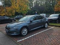 Usata Skoda Superb Executive 150 CV (110 kW) 2018 Grigio Berlina