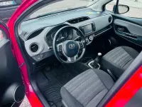 Usata Toyota Yaris 90 CV (66 kW) 2016 Rosso Berlina