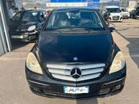 Usata Mercedes B200 140 CV (102 kW) 2008 Nero Monovolume