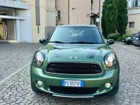 Usata Mini Park Lane Countryman 111 CV (81 kW) 2016 Verde SUV