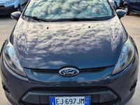 Usata Ford Fiesta 95 CV (69 kW) 2011 Grigio Berlina