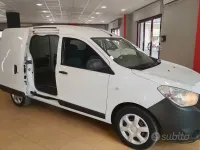 Usata Dacia Dokker 90 CV (66 kW) 2019 Bianco Monovolume