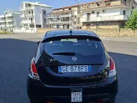 Usata Lancia Ypsilon Gold 69 CV (50 kW) 2021 Nero Utilitaria