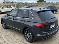 Usata VW Tiguan Life 150 CV (110 kW) 2022 Grigio urano SUV