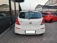 Usata Hyundai i20 Edition 85 CV (62 kW) 2013 Bianco Utilitaria