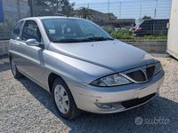Usata Lancia Ypsilon 59 CV (43 kW) 2002 Grigio Utilitaria