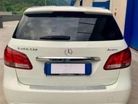 Usata Mercedes B200 Executive 136 CV (100 kW) 2015 Bianco metallizzato Monovolume