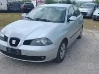 Usata Seat Ibiza 75 CV (55 kW) 2004 Grigio Utilitaria