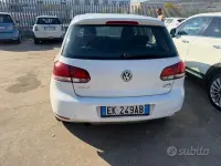 Usata VW Golf VI Highline 105 CV (77 kW) 2011 Bianco Utilitaria