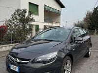 Usata Opel Astra Cosmo 110 CV (80 kW) 2014 Grigio Station wagon