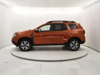 Usata Dacia Duster Journey 116 CV (85 kW) 2023 Orange arizona SUV