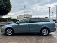 Usata VW Passat Comfortline 140 CV (102 kW) 2012 Blu Berlina