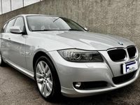 Usata BMW 318 143 CV (105 kW) 2011 Grigio Station wagon