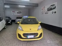 Usata Peugeot 107 68 CV (50 kW) 2013 Nero Utilitaria