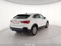 Begagnad Audi Q3 Sportback Business Plus 150 HK (110 kW) 2023 Vit SUV