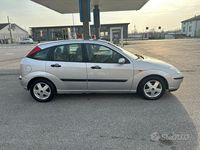 Usata Ford Focus 2004 Grigio Utilitaria