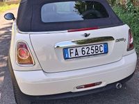 Usata Mini Cooper Cabriolet 116 CV (85 kW) 2015 Cabrio