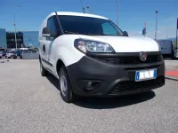 Usata Fiat Doblò Business 95 CV (69 kW) 2021 Bianco / pastello Monovolume