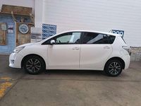 Usata Toyota Verso Style 111 CV (81 kW) 2015 Bianco Monovolume