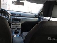 Usata VW Passat 105 CV (77 kW) 2012 Blu Station wagon