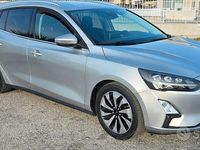 Usata Ford Focus Titanium 120 CV (88 kW) 2019 Grigio Station wagon
