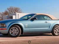 Usata Ford Mustang Convertible 213 CV (156 kW) 2005 Blu/azzurro Cabrio