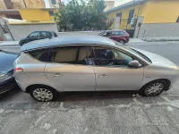 Usata Lancia Delta 120 CV (88 kW) 2010 Grigio Utilitaria