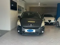 Usata Peugeot 5008 Premium 109 CV (80 kW) 2010 Nero Monovolume