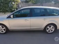 Usata Ford Focus 109 CV (80 kW) 2009 Grigio Station wagon