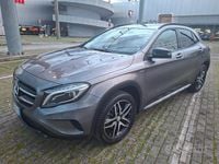 Usata Mercedes GLA180 Premium 108 CV (79 kW) 2017 Grigio SUV