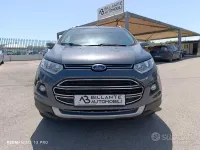 Usado Ford Ecosport 95 HP (69 kW) 2017 Cinzento SUV