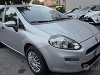 Usata Fiat Punto Lounge 77 CV (56 kW) 2016 Grigio Utilitaria