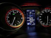 Usata Suzuki Swift 83 CV (61 kW) 2020 Rosso Berlina