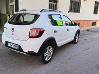 Usata Dacia Sandero 90 CV (66 kW) 2015 Bianco Berlina