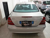 Usata Mercedes E280 Elegance 177 CV (130 kW) 2006 Grigio Berlina