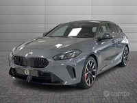 Usado BMW 118 M Sport 150 HP (110 kW) 2025 Cinzento Citadino