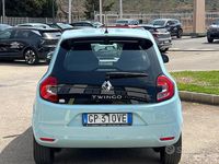 Usata Renault Twingo Equilibre 60 kW (82 CV) 2023 Blu Utilitaria