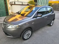 Usata Lancia Ypsilon Silver 85 CV (62 kW) 2013 Grigio Utilitaria