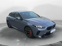 Begagnad BMW 118 M Sport 150 HK (110 kW) 2025 Storm bay metallizzato Halvkombi